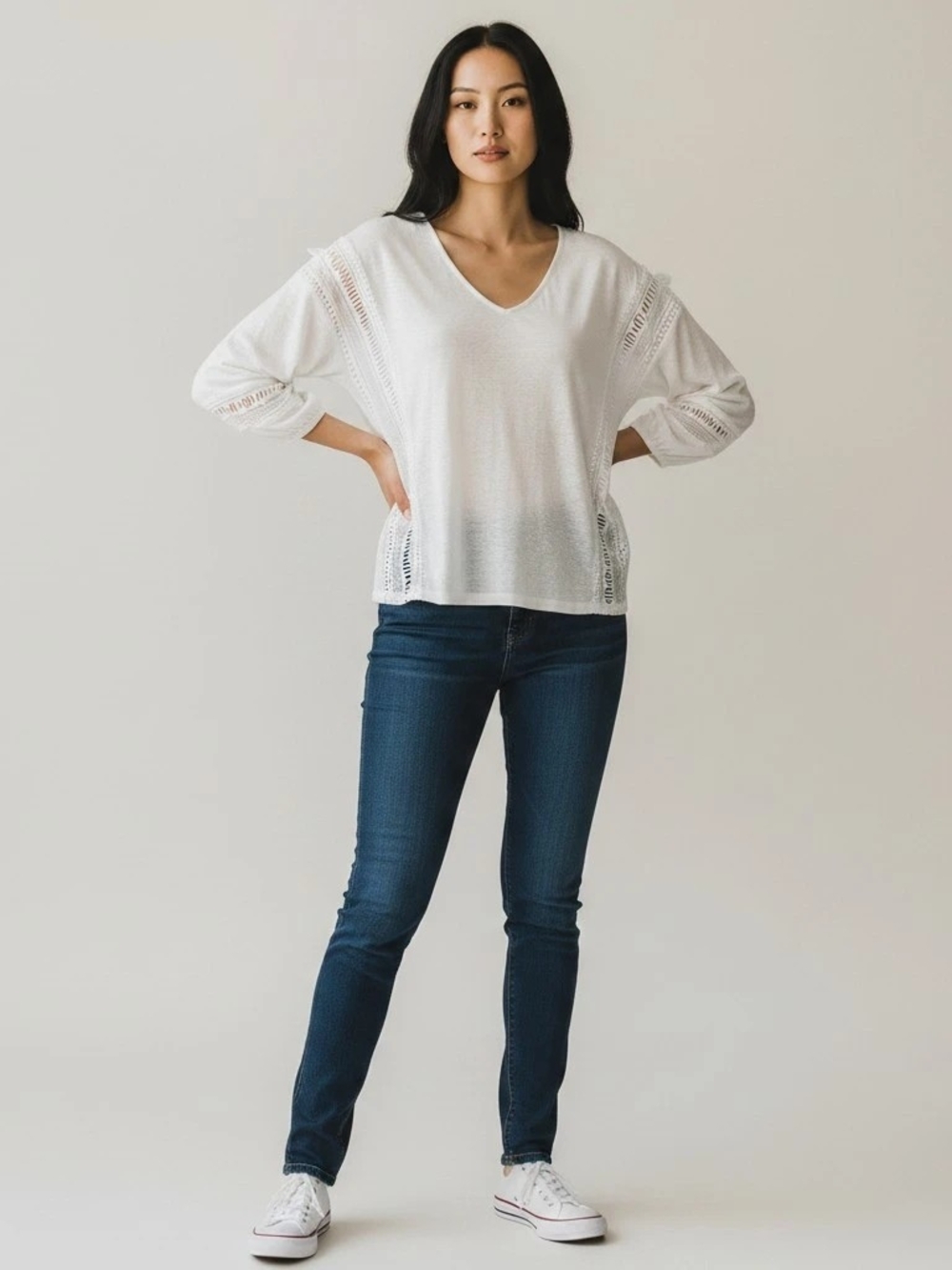 I.N.C. International Concepts White Top Oversized (see measurement)